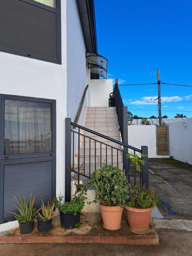 Résidence Andy: Appart Accueillant avec Parking Privé Saint-Denis Exterior photo